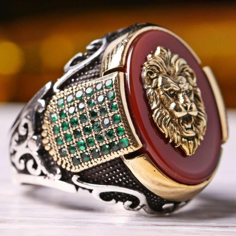 925 Sterling Silver Lion Style Agate and Emerald Mens Ring